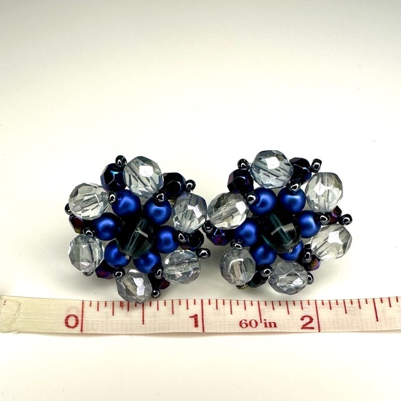 Vintage beaded necklace and earrings set ( clip earrings). - Picture 7 of 8